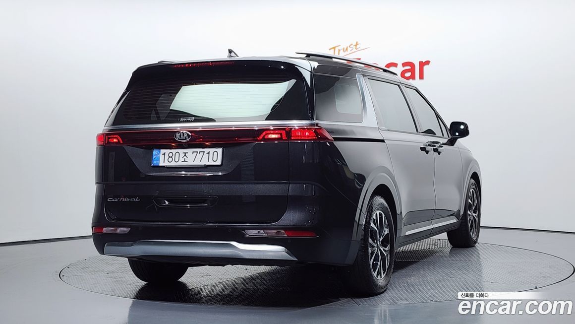 Kia Canival 2021
