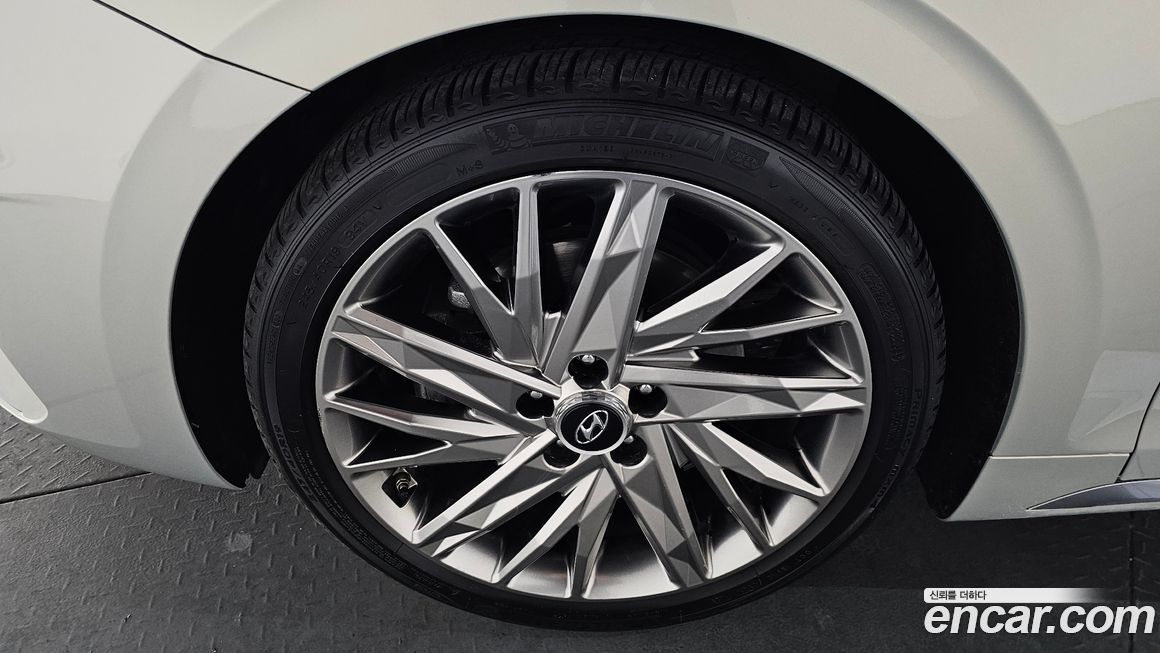 Hyundai Grandeur 2020