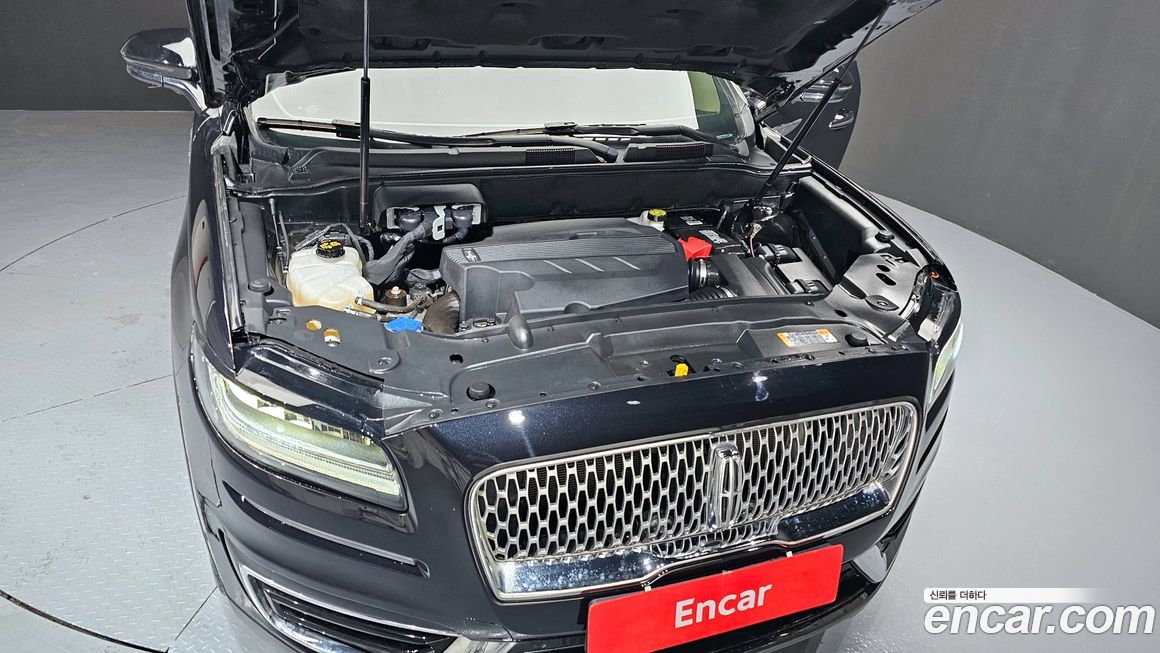 Lincoln Nautilus 2020