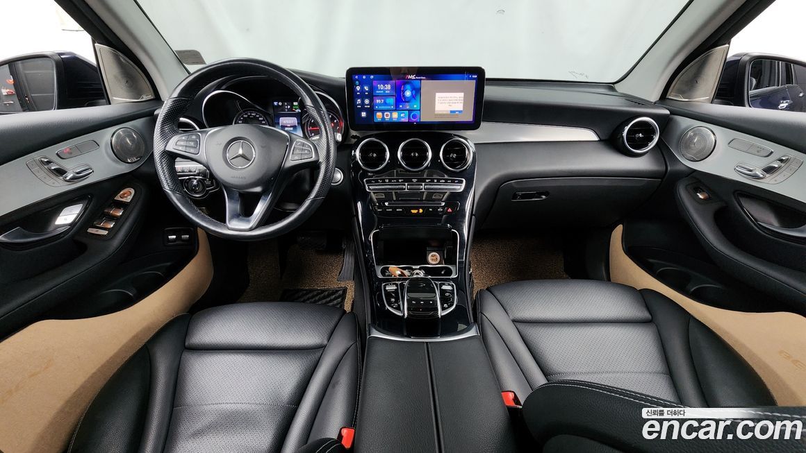 Mercedes-Benz GLC-Class 2019