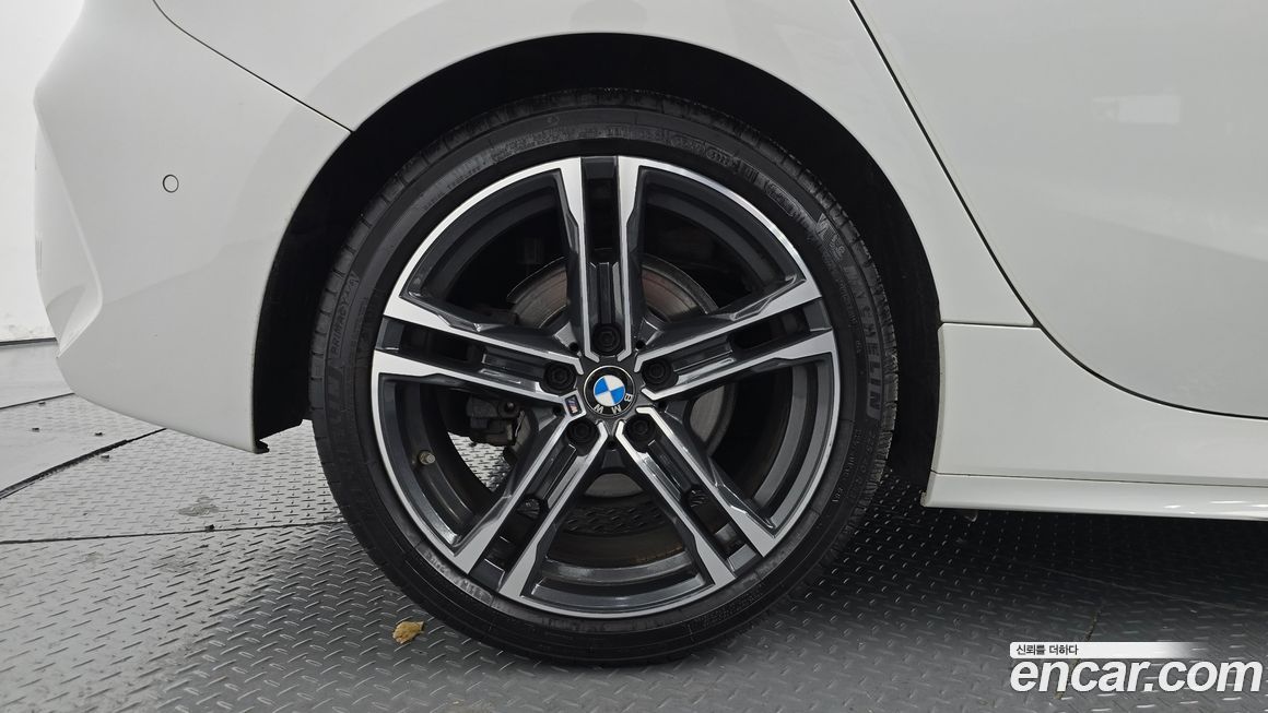 BMW 1-Series 2021