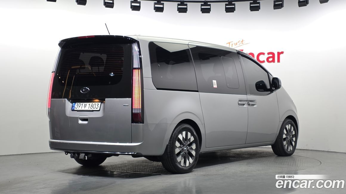Hyundai Staria 2022
