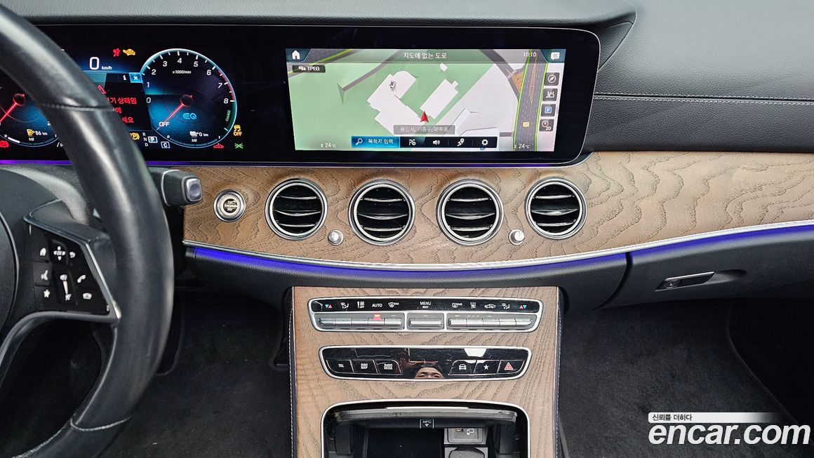 Mercedes-Benz E-Class 2021