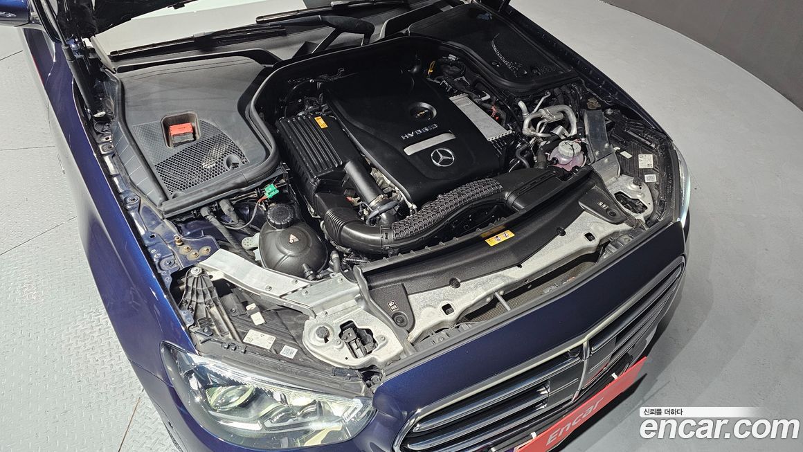 Mercedes-Benz E-Class 2021