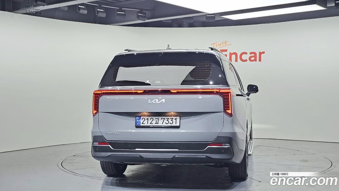 Kia Canival 2024
