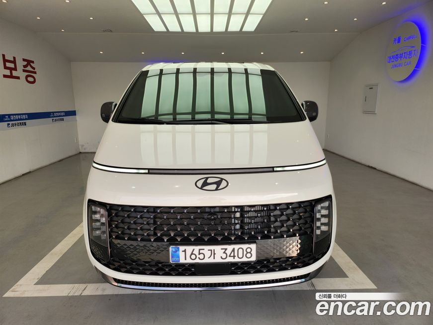 Hyundai Staria 2025