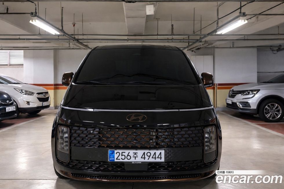Hyundai Staria 2025