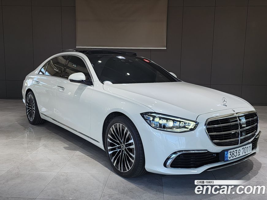Mercedes-Benz S-Class 2023