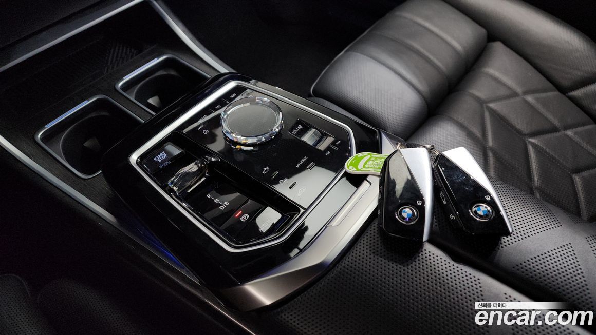 BMW i7 2023