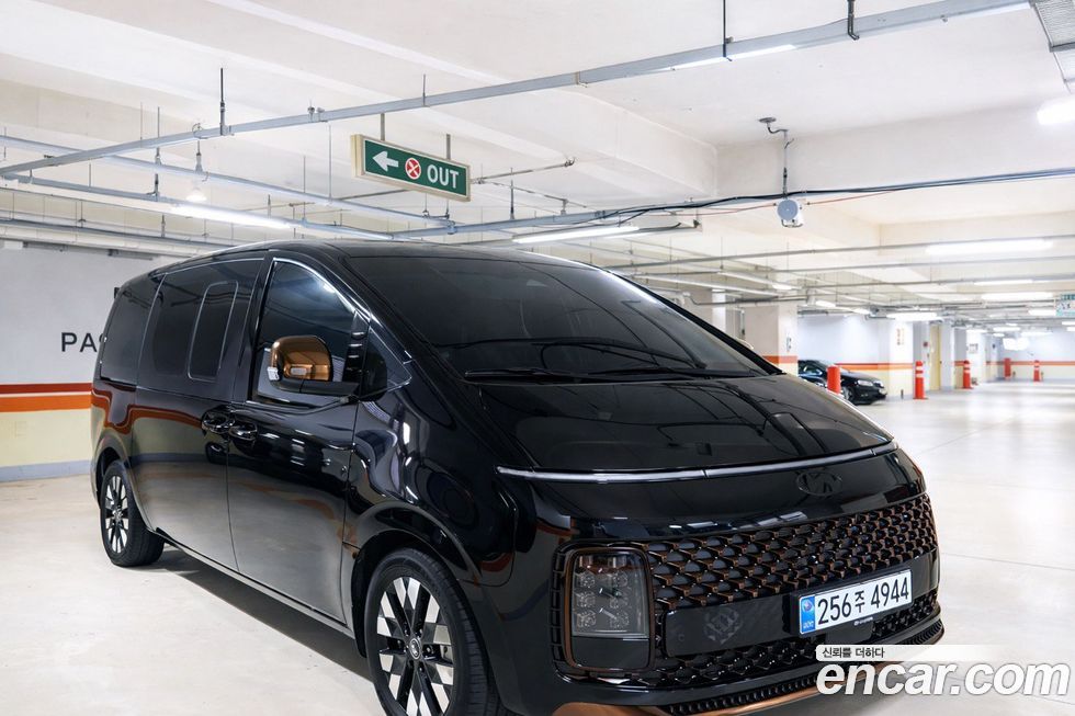 Hyundai Staria 2025