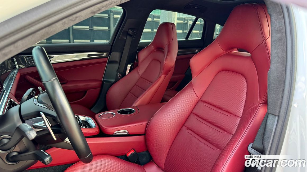 Porsche Panamera 2022