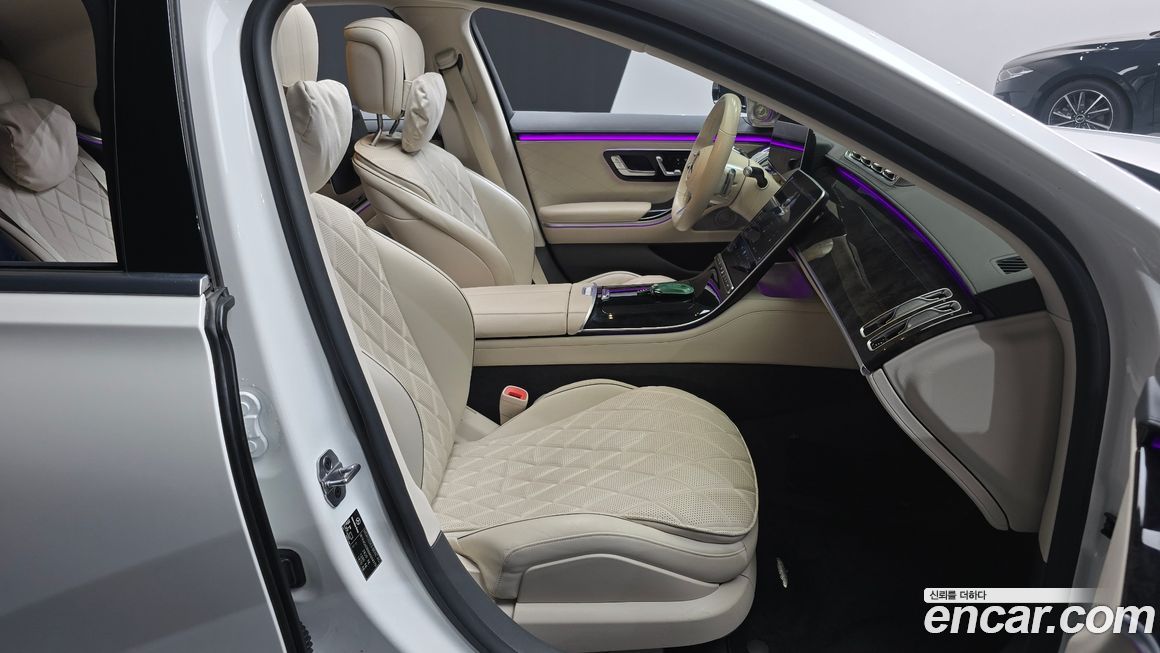 Mercedes-Benz S-Class 2021