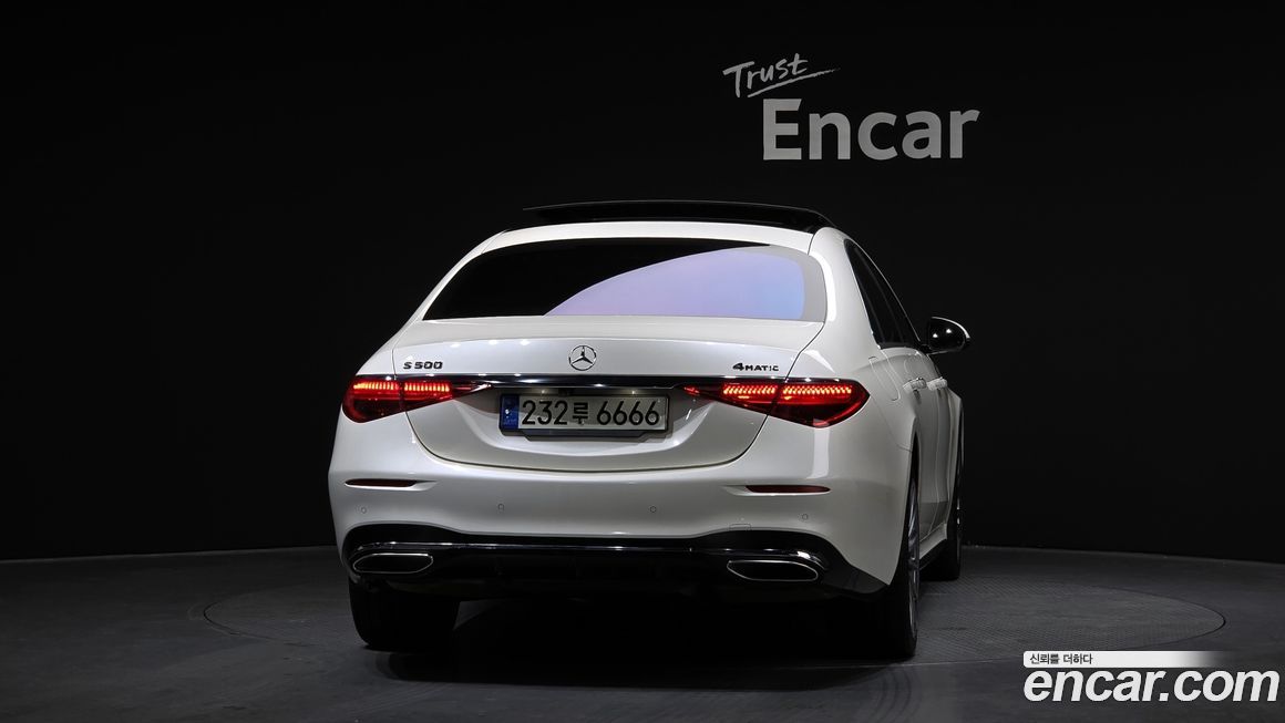 Mercedes-Benz S-Class 2021