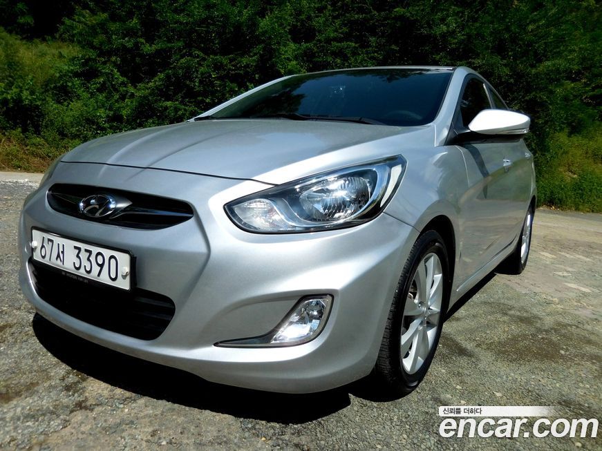 Hyundai Accent 2012