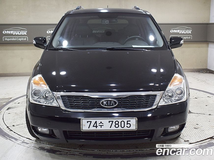 Kia Canival 2012