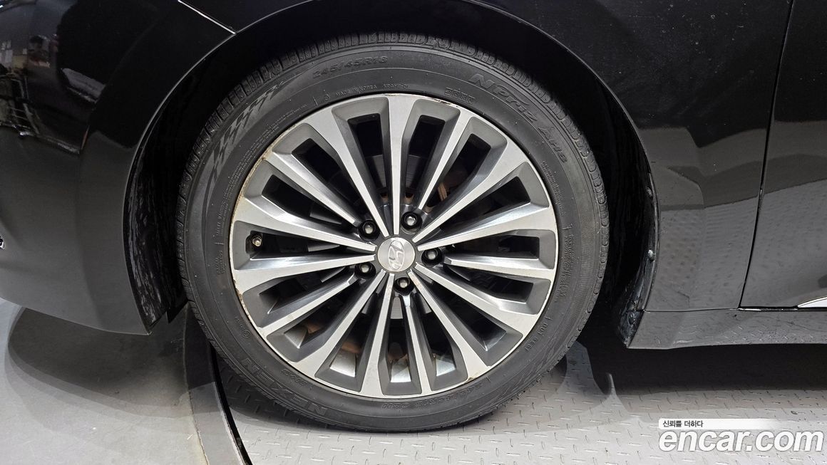 Hyundai Grandeur 2014