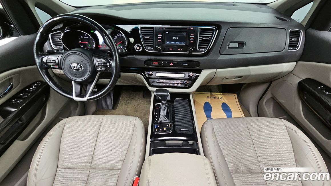 Kia Canival 2017