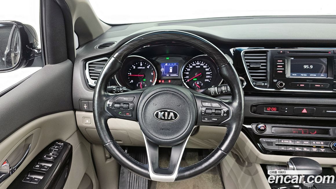 Kia Canival 2017