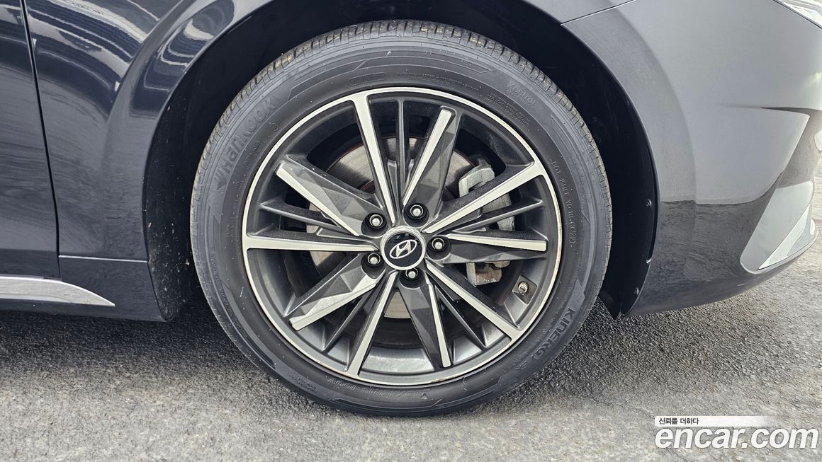 Hyundai Grandeur 2020