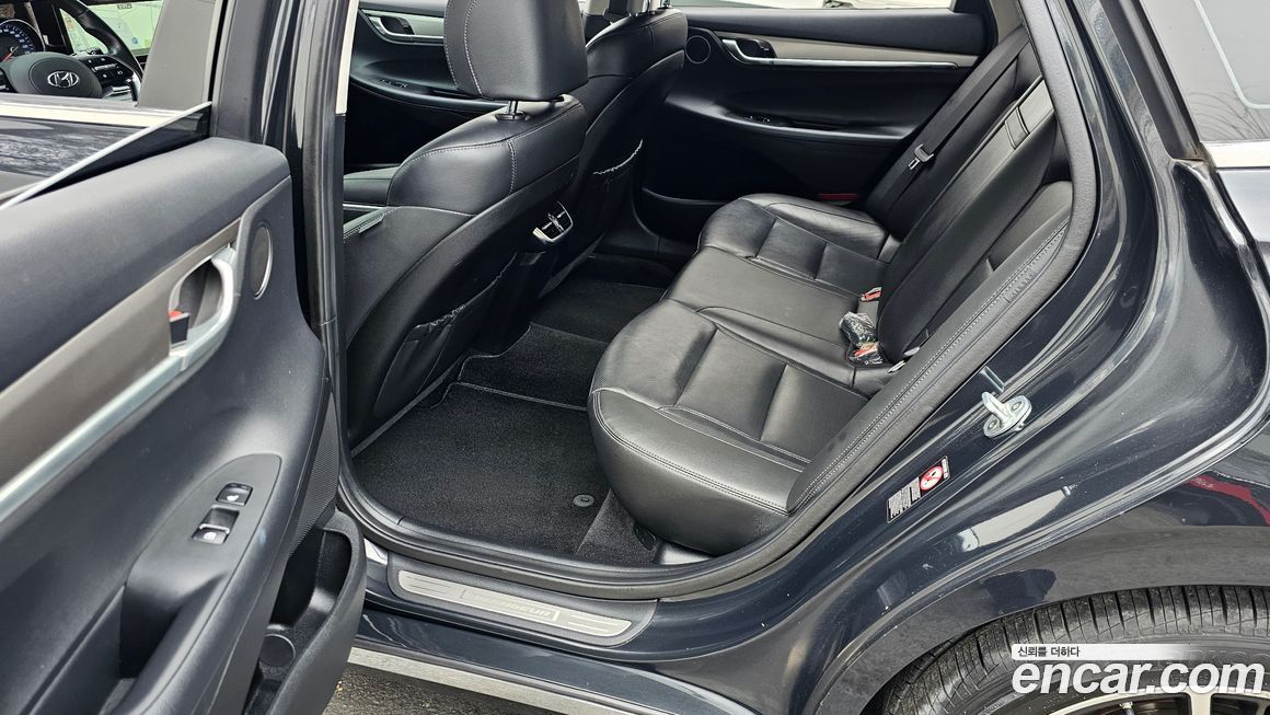 Hyundai Grandeur 2020