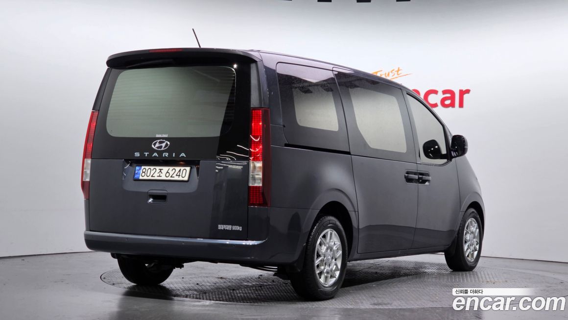 Hyundai Staria 2023