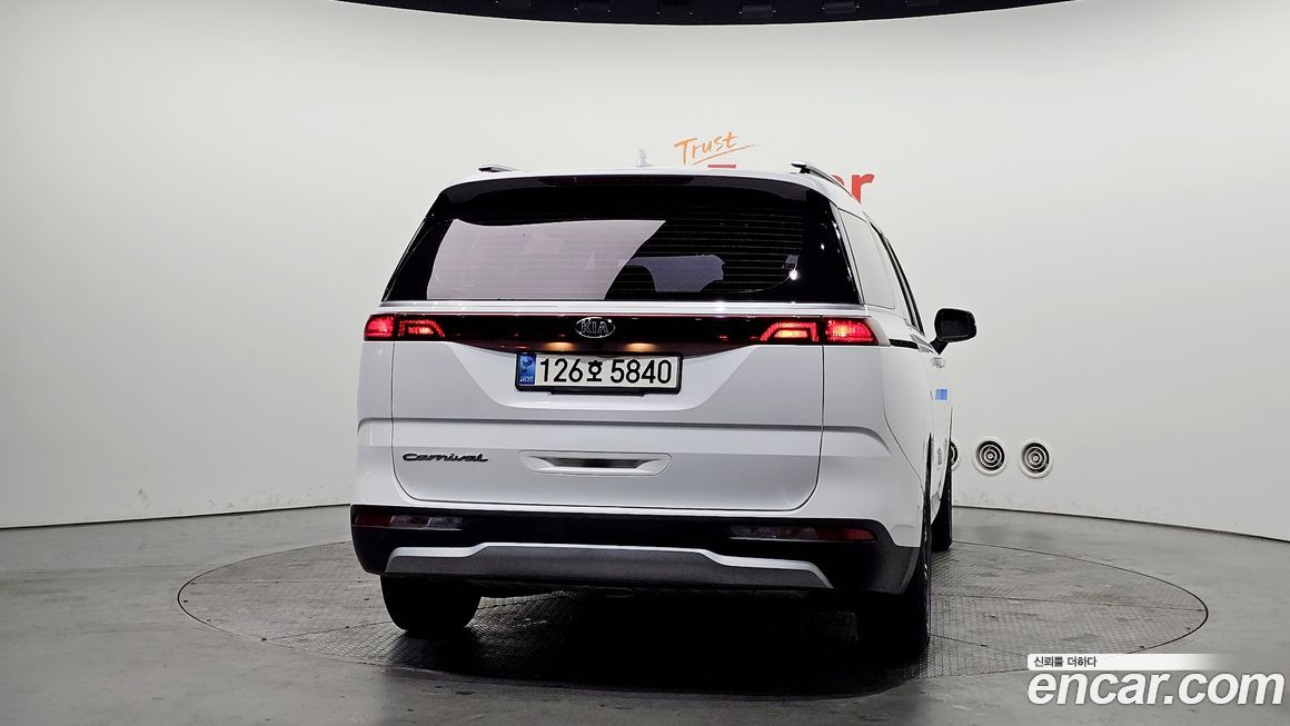 Kia Canival 2021