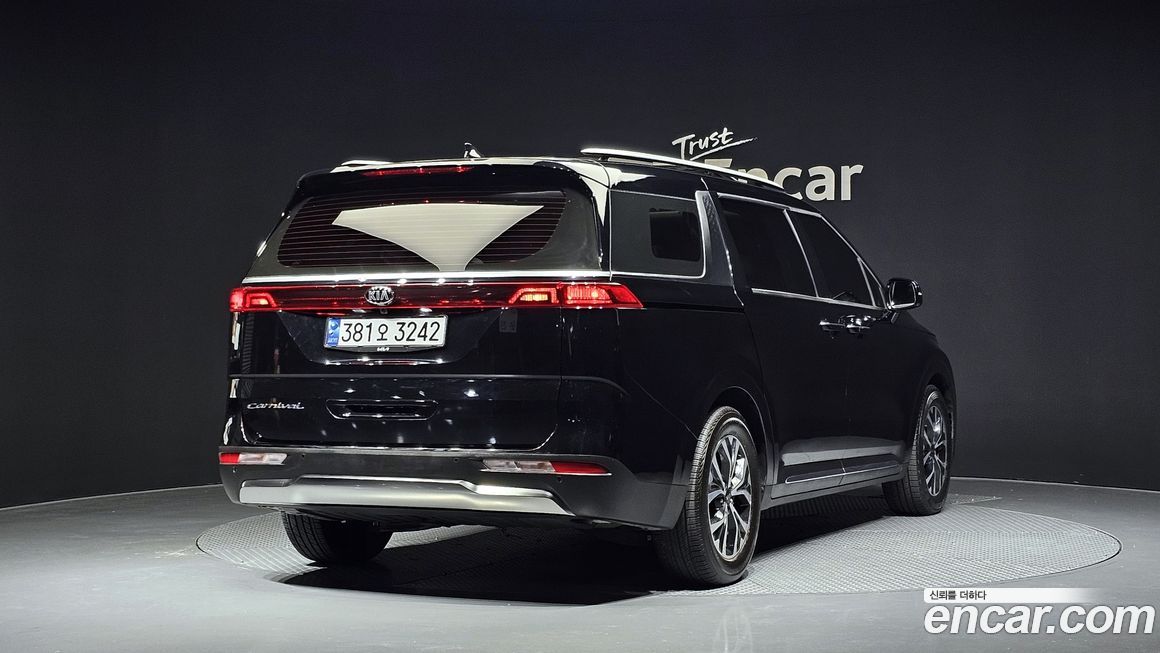 Kia Canival 2021