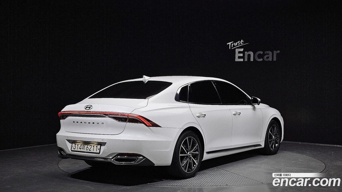 Hyundai Grandeur 2022