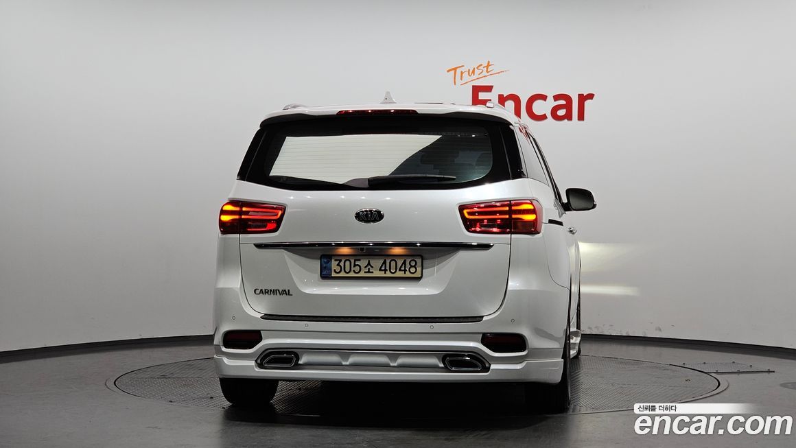 Kia Canival 2020