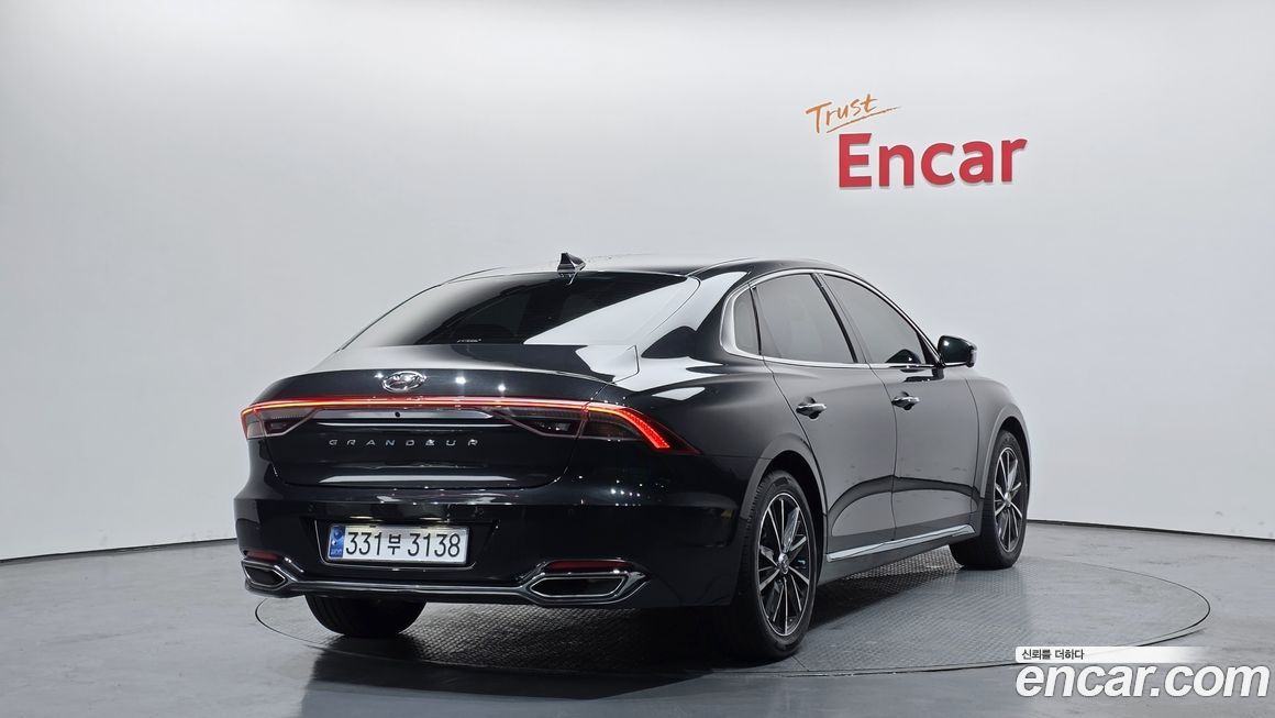 Hyundai Grandeur 2022