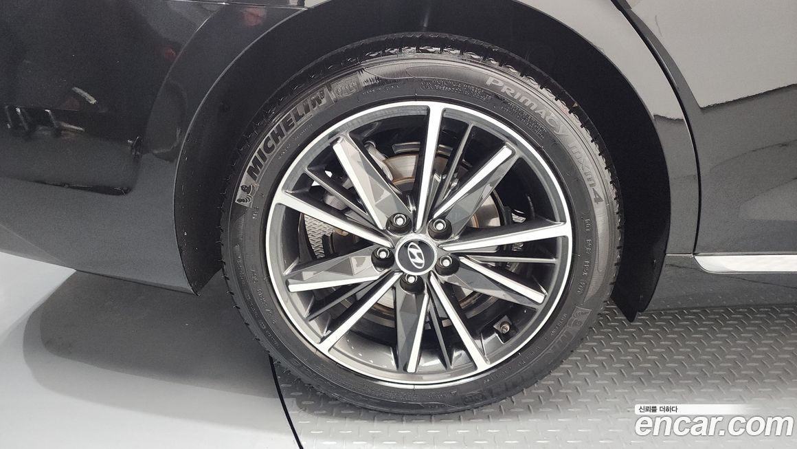 Hyundai Grandeur 2021