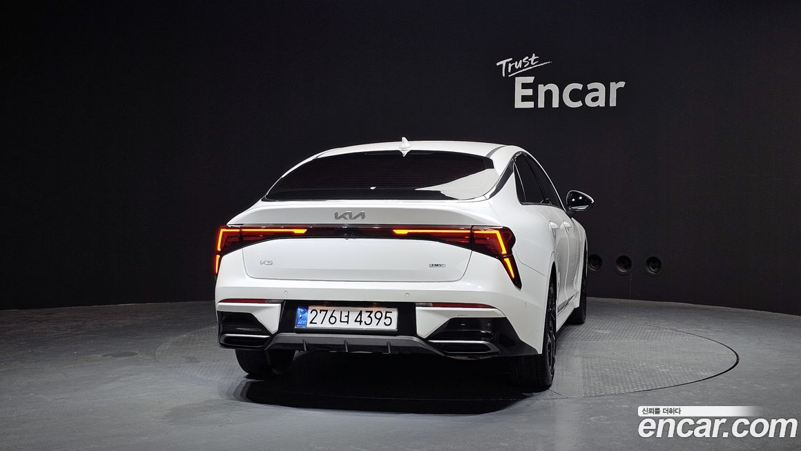 Kia K5 2025