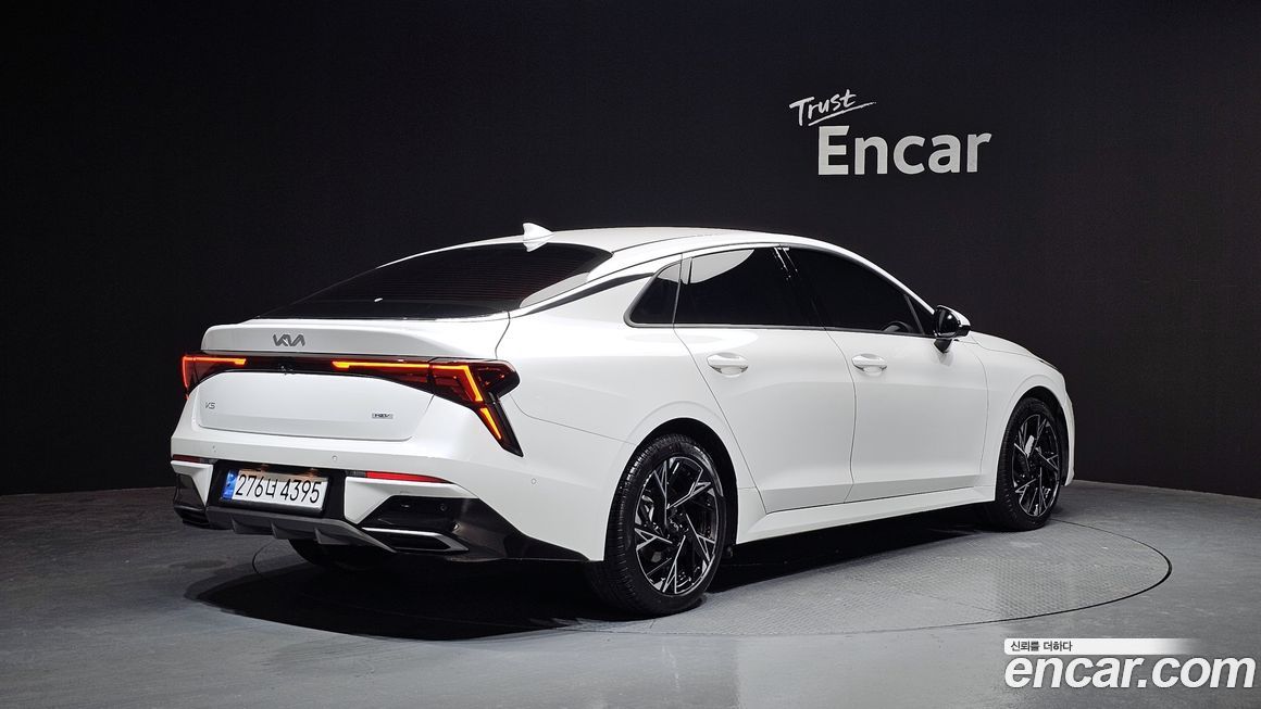Kia K5 2025