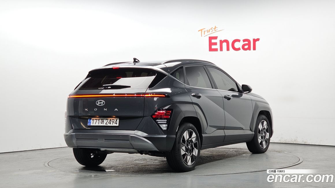 Hyundai Kona 2025