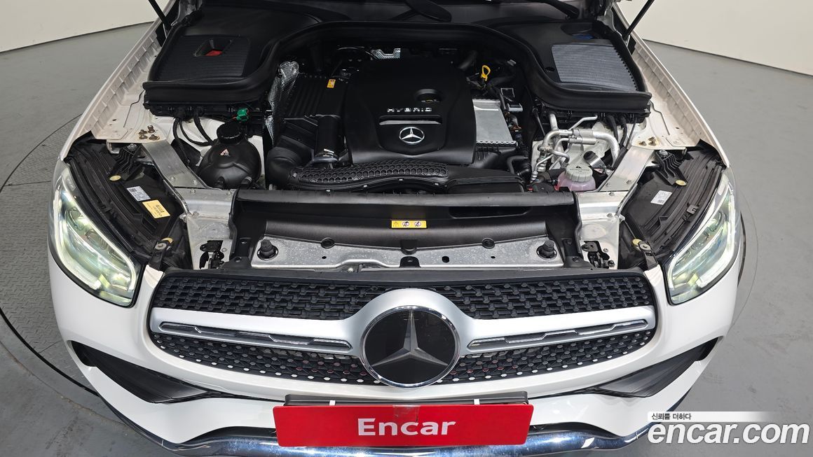 Mercedes-Benz GLC-Class 2021