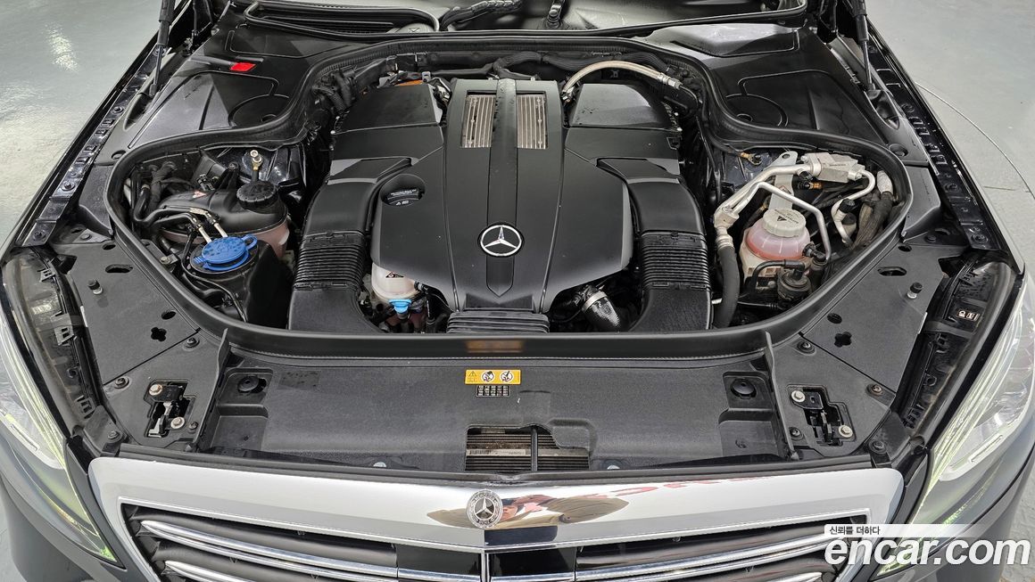 Mercedes-Benz S-Class 2020
