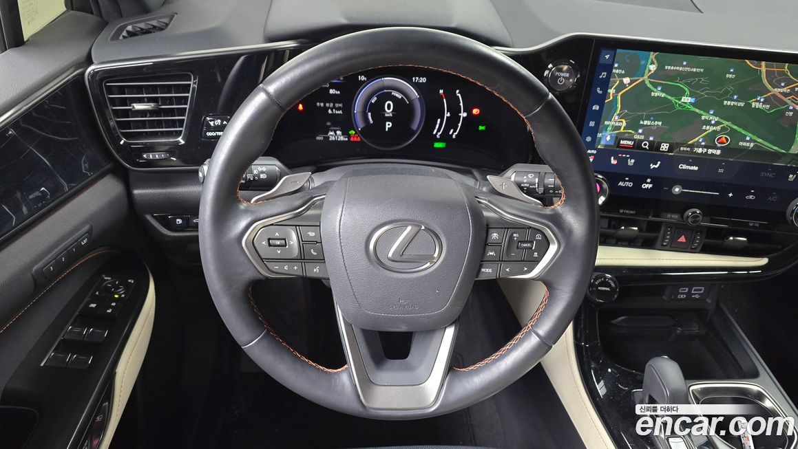 Lexus NX 2023