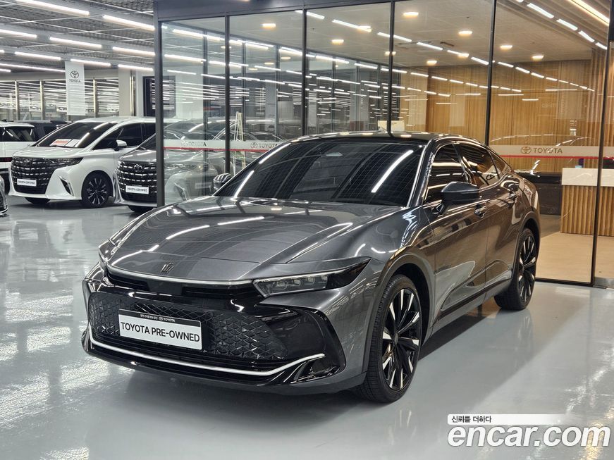 Toyota Crown 2023
