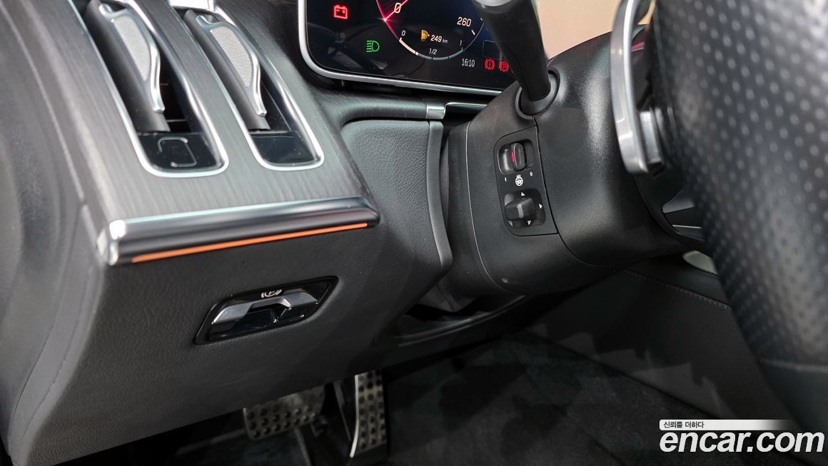 Mercedes-Benz S-Class 2021