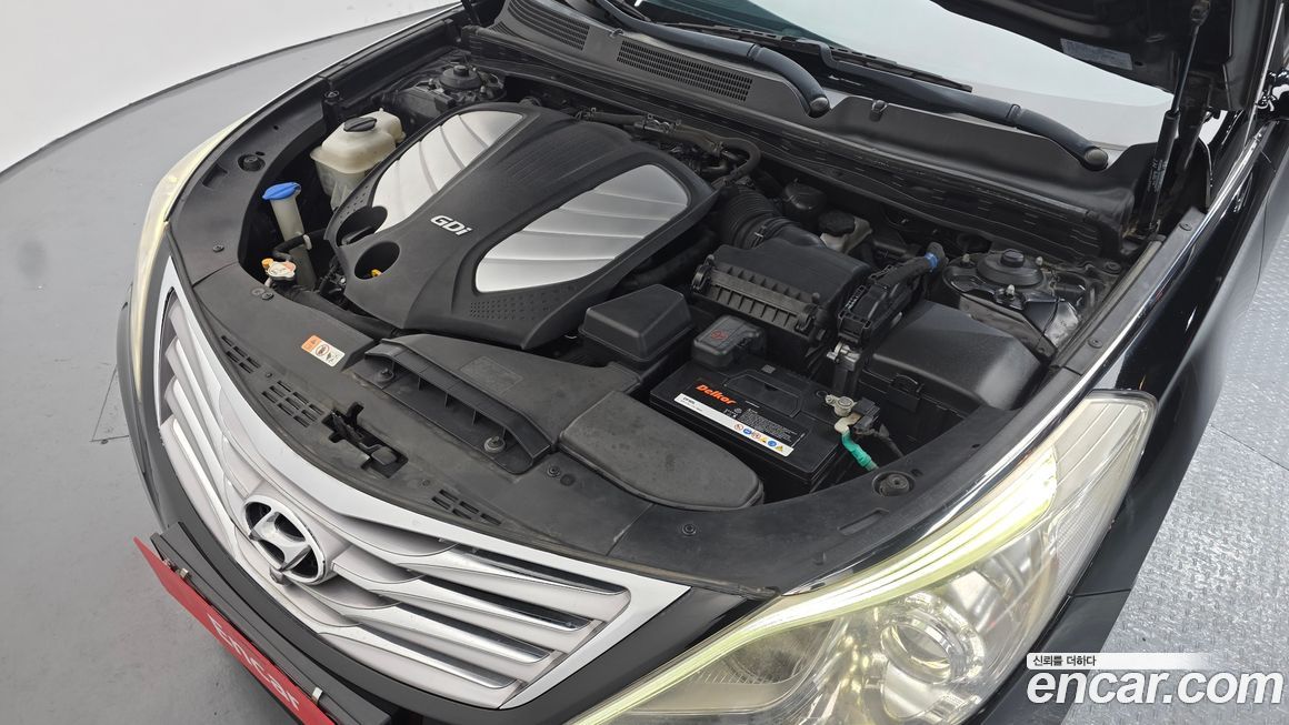 Hyundai Grandeur 2011