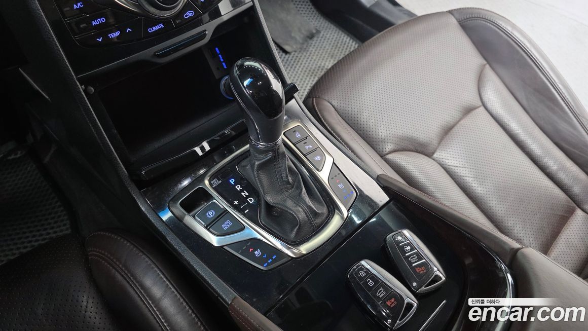 Hyundai Grandeur 2011