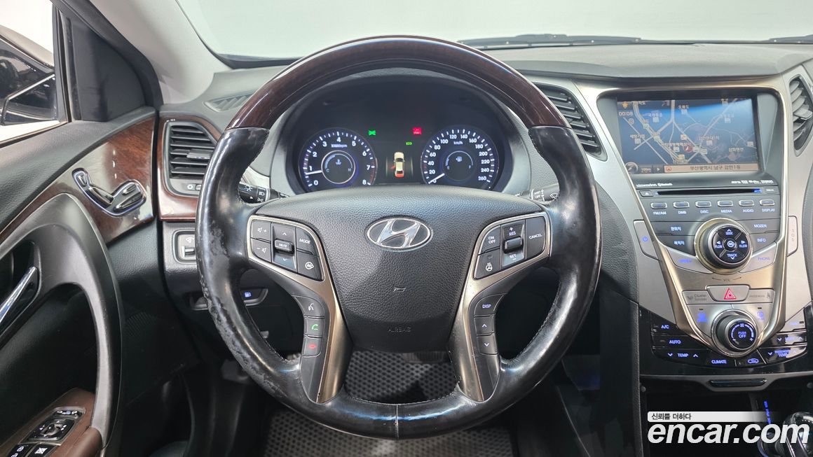 Hyundai Grandeur 2011