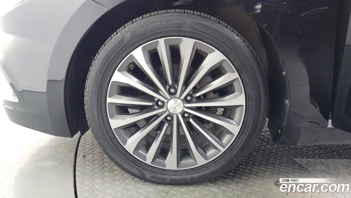 Hyundai Grandeur 2014