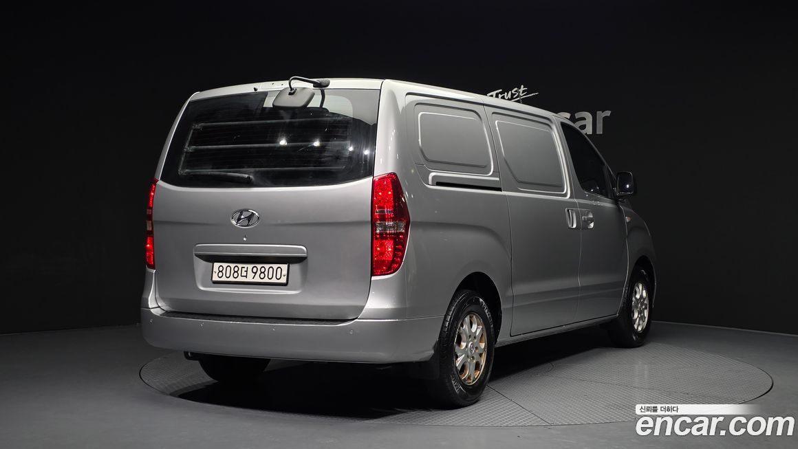 Hyundai Starex 2013