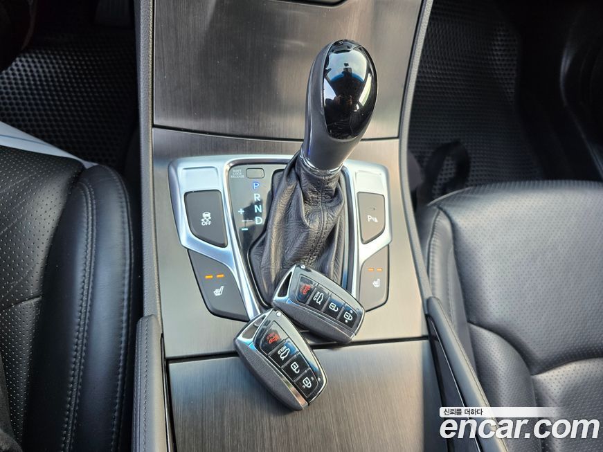 Hyundai Grandeur 2015