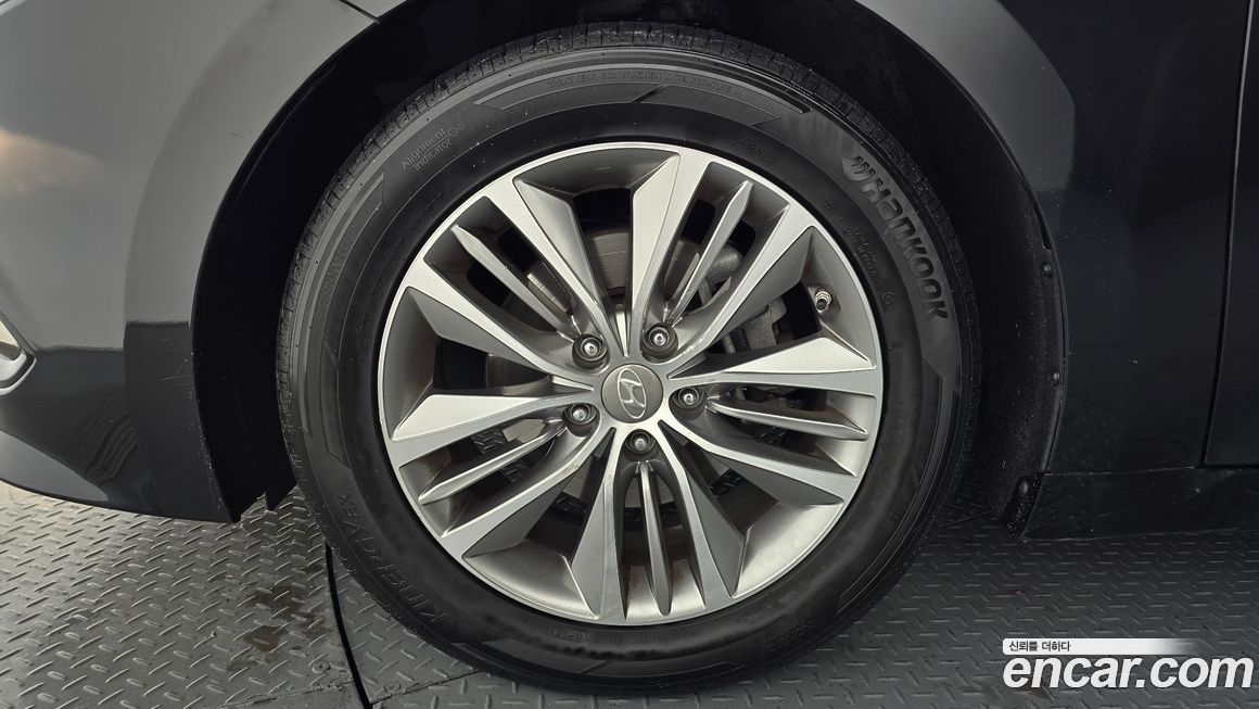 Hyundai Grandeur 2015