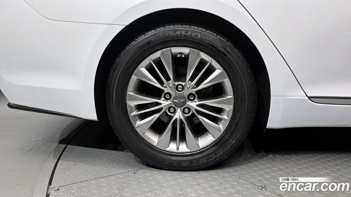 Hyundai Genesis 2014