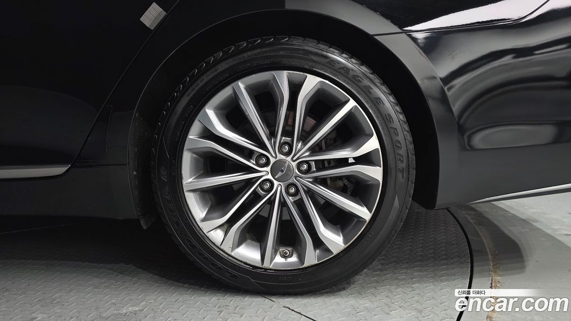 Hyundai Genesis 2015