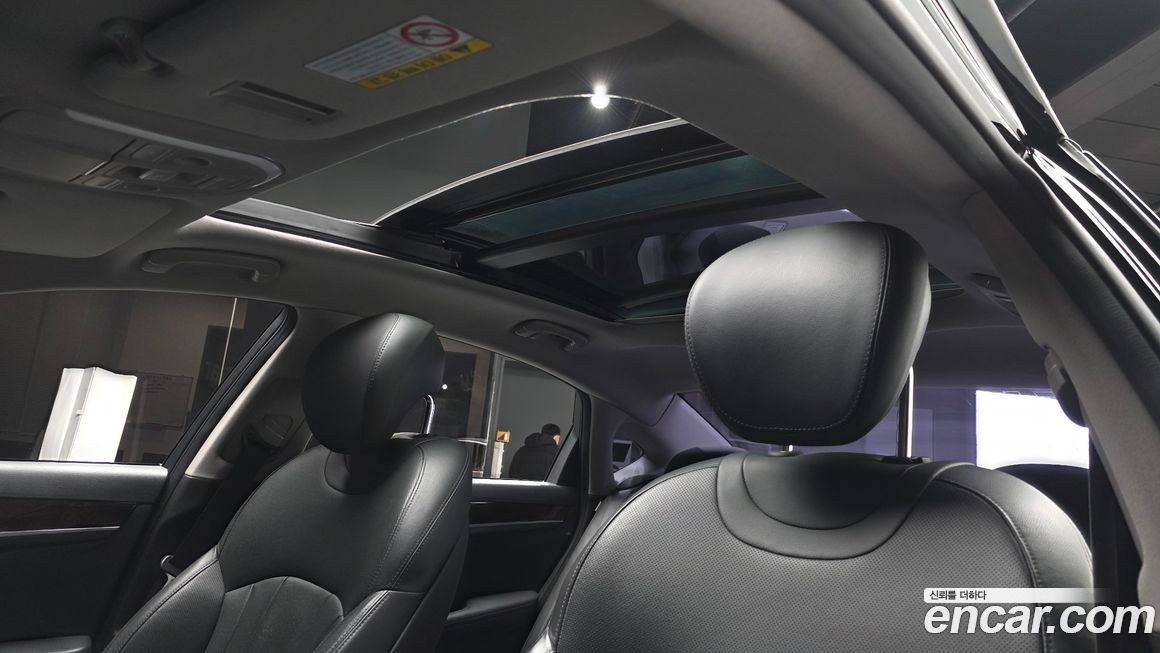 Hyundai Genesis 2015