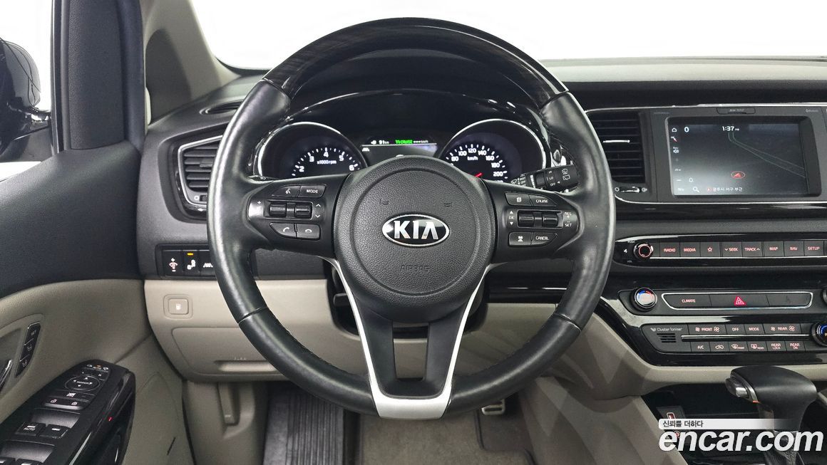 Kia Canival 2019
